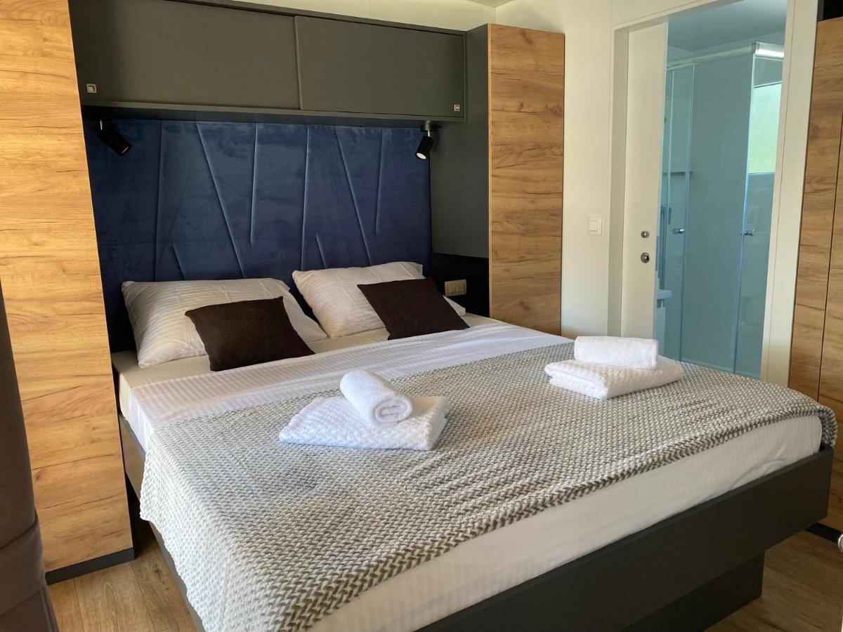 Mobile Home Saky, Biograd Na Moru Ngoại thất bức ảnh