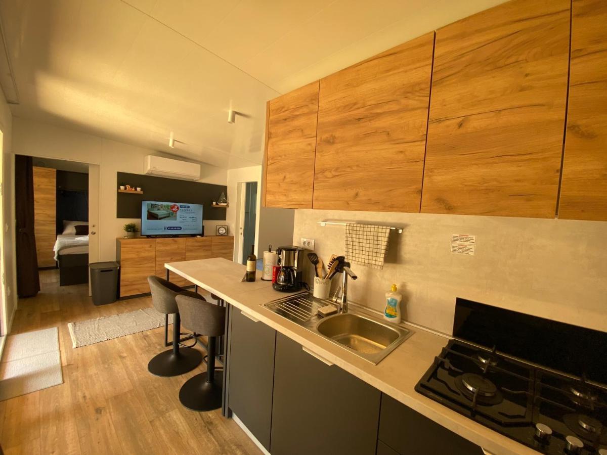 Mobile Home Saky, Biograd Na Moru Ngoại thất bức ảnh