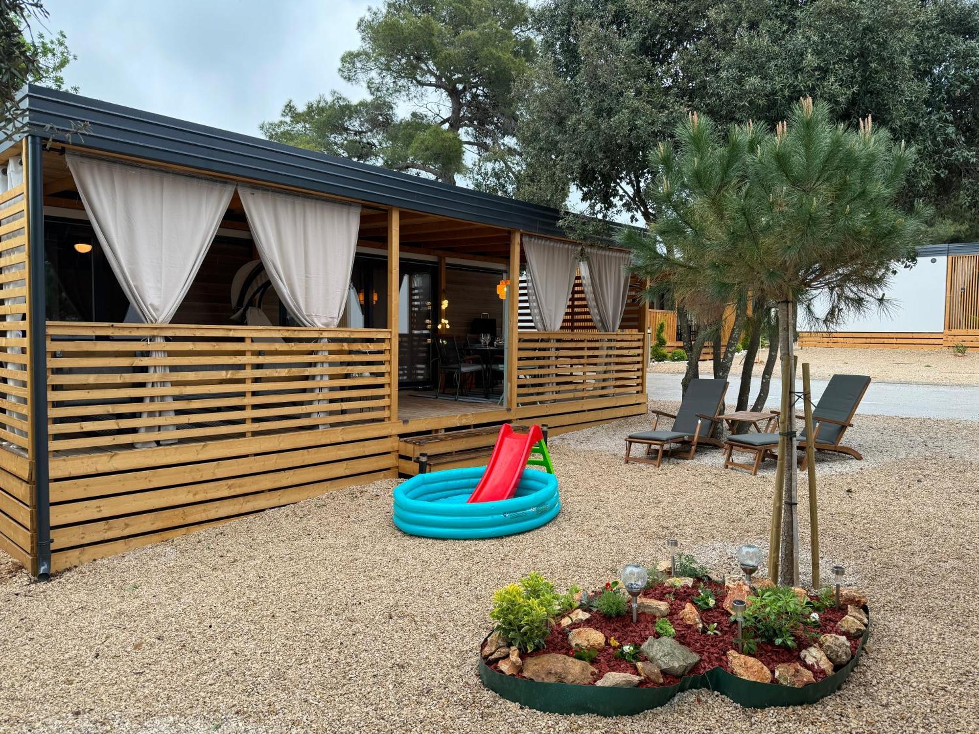 Mobile Home Saky, Biograd Na Moru Ngoại thất bức ảnh